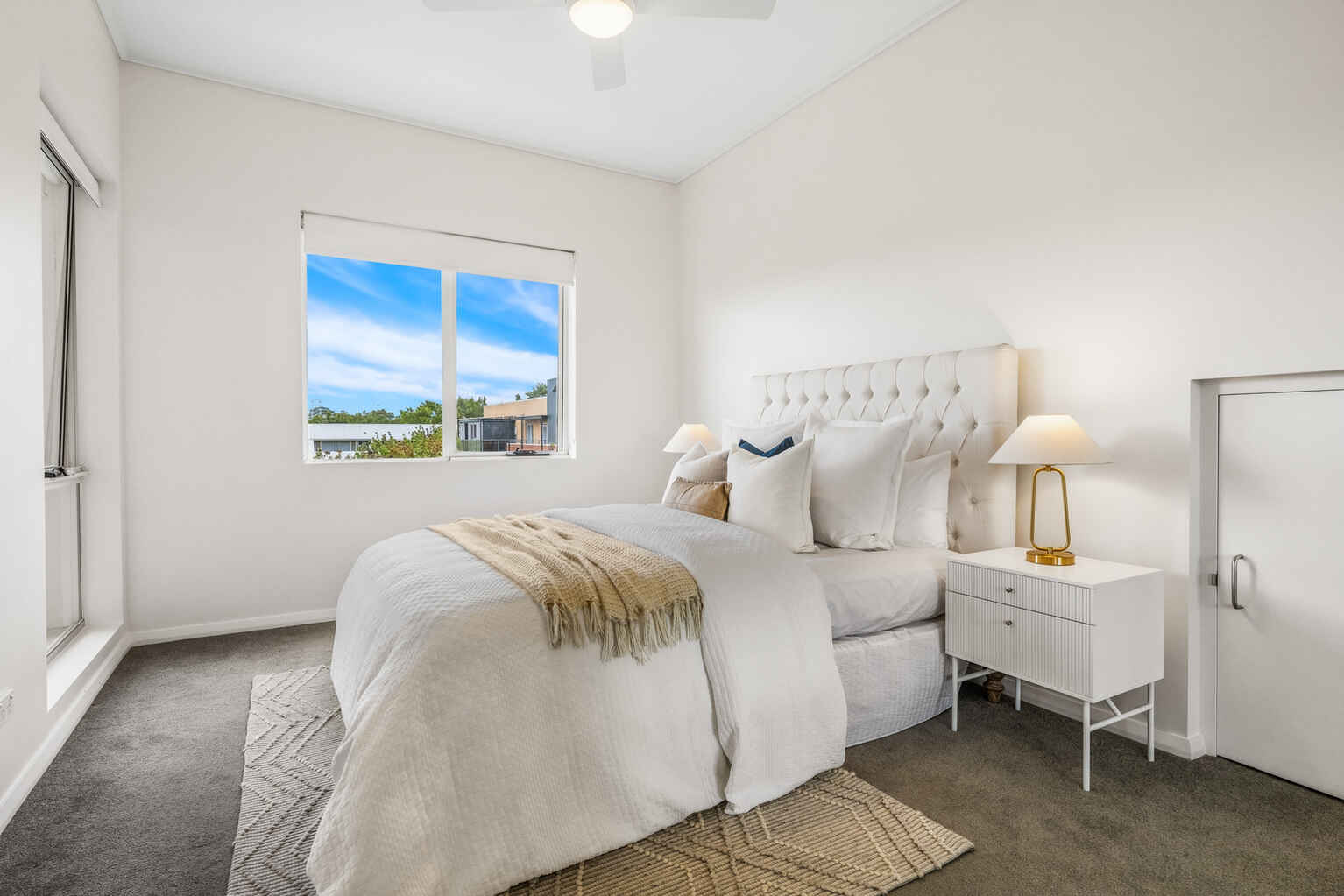 82/20 Close Street Canterbury