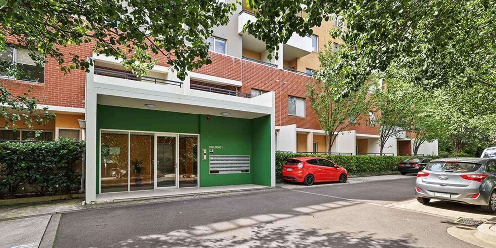 82/20 Close Street Canterbury