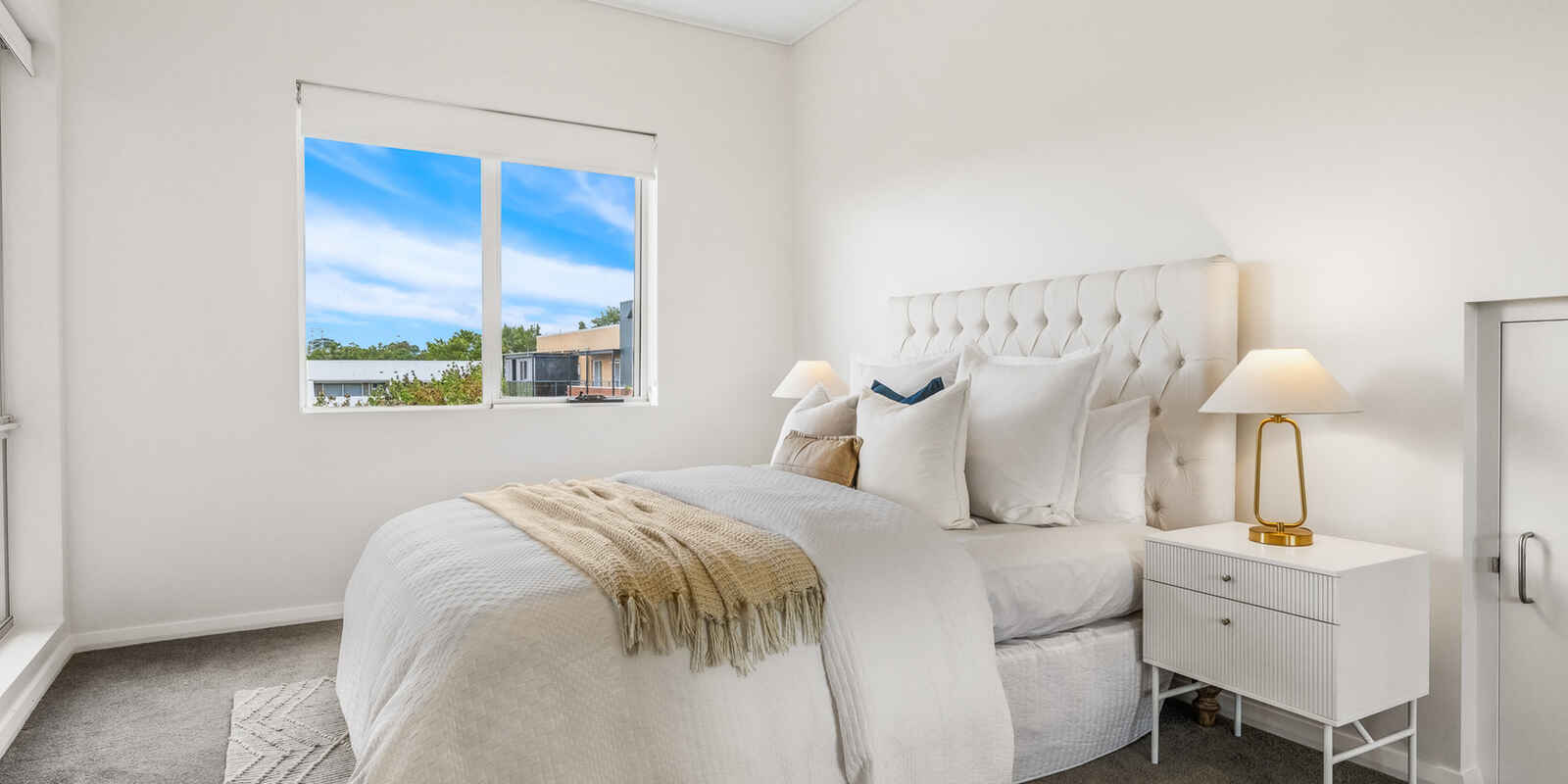 82/20 Close Street Canterbury