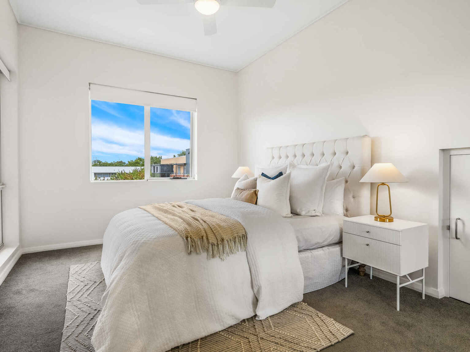 82/20 Close Street Canterbury