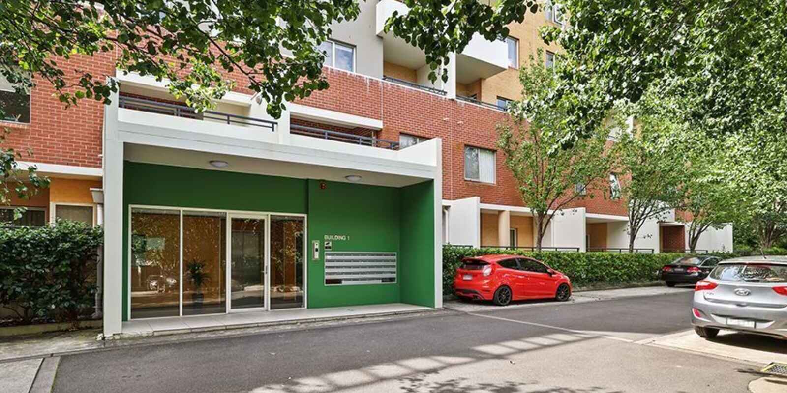 82/20 Close Street Canterbury