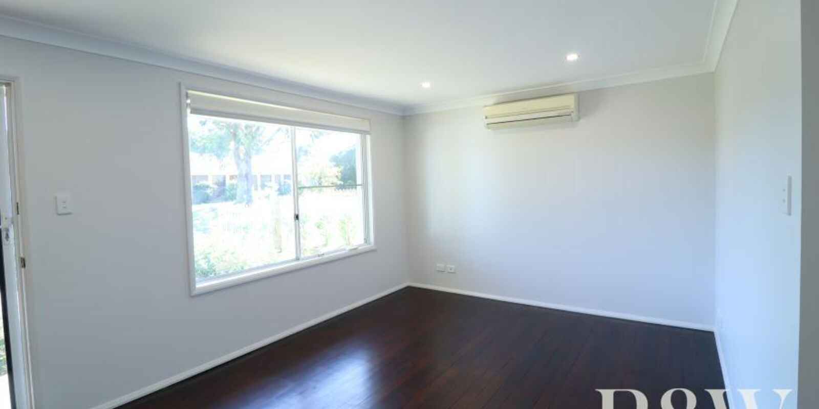 8 Nightmist Grove St Clair