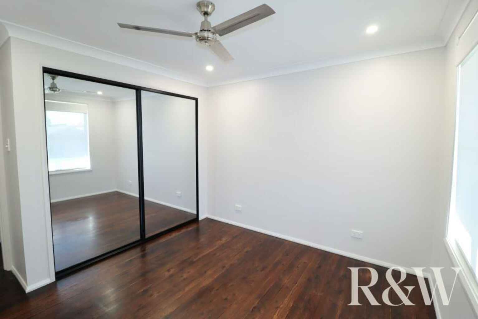 8 Nightmist Grove St Clair