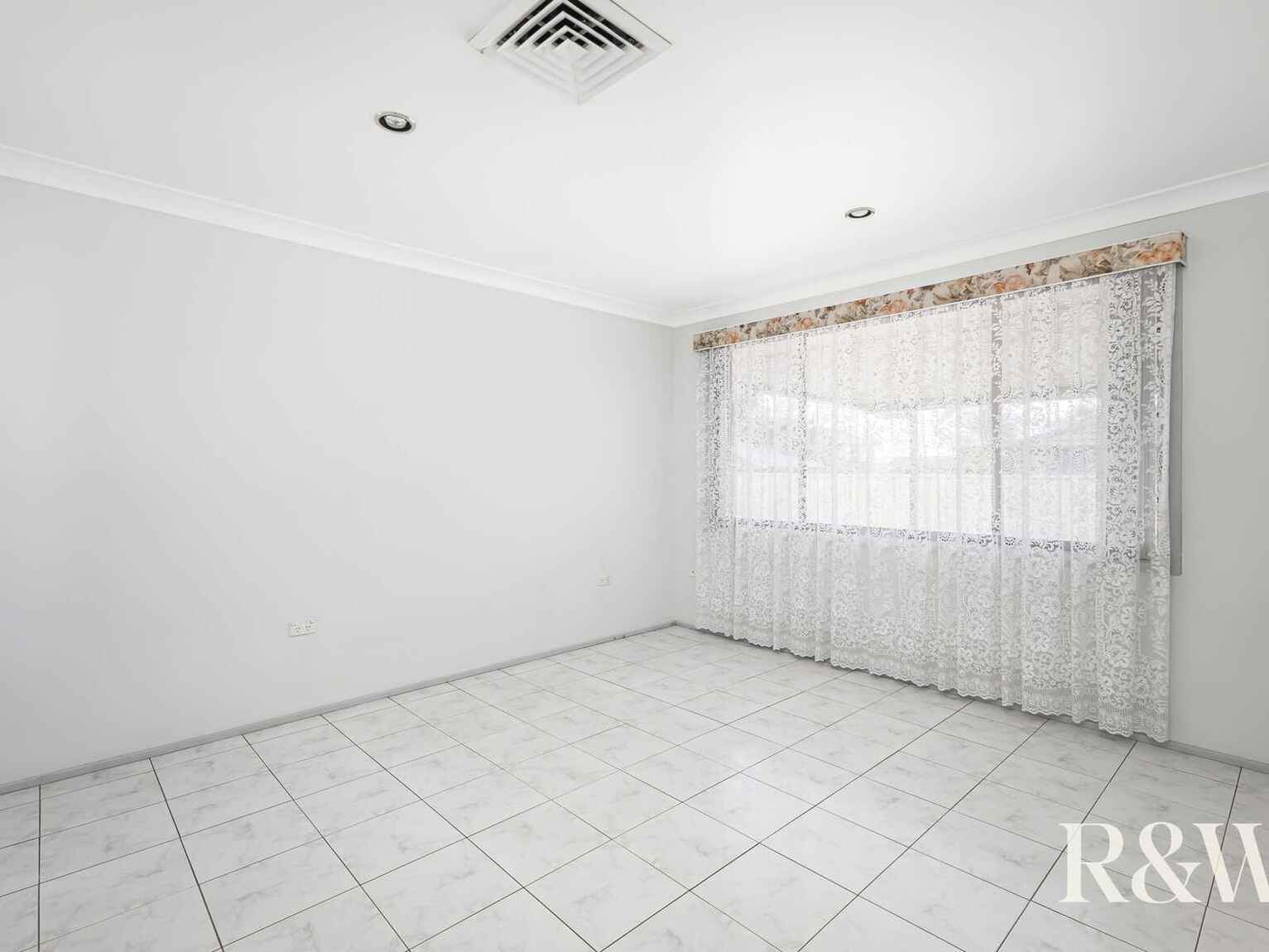 40 Peppertree Drive Erskine Park 40 Peppertree Drive Erskine Park