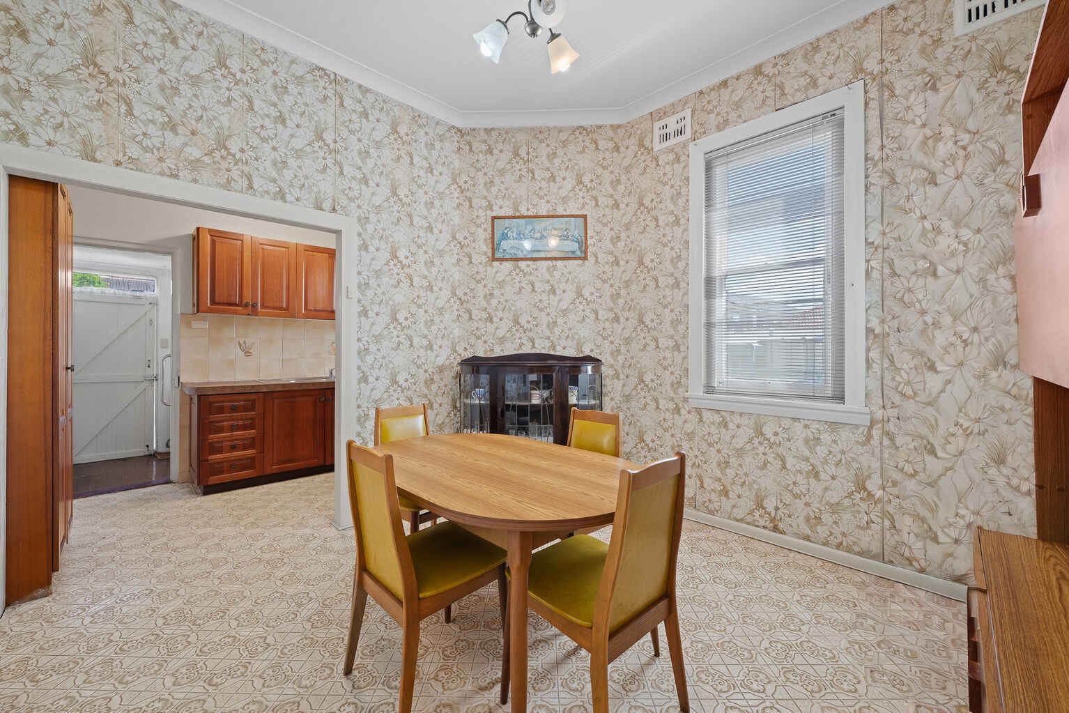 10 Unwin Street Canterbury