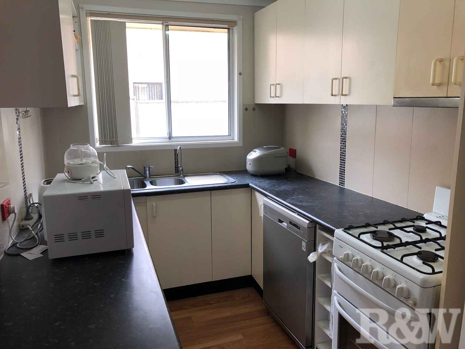 17 Batten Place Doonside