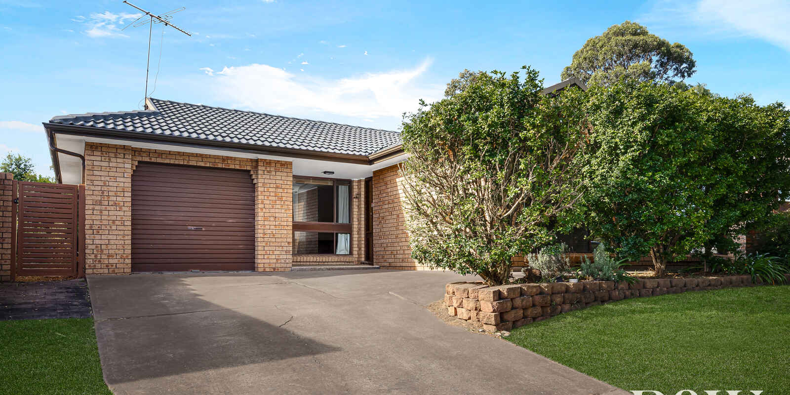 14 Hascombe Way St Clair