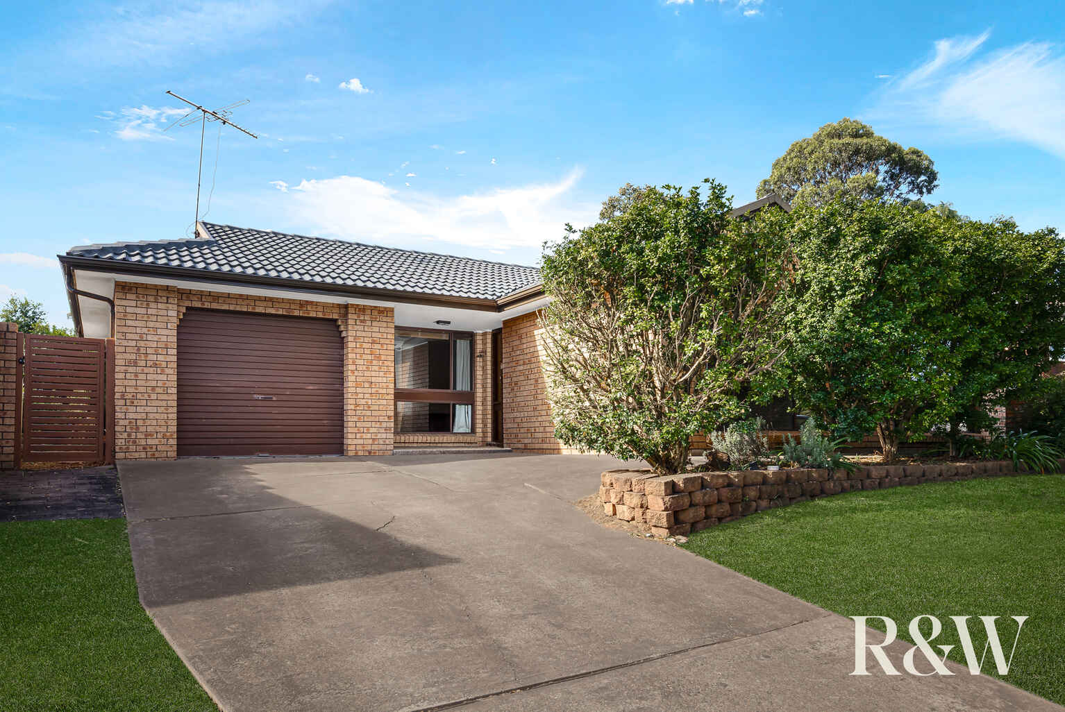 14 Hascombe Way St Clair