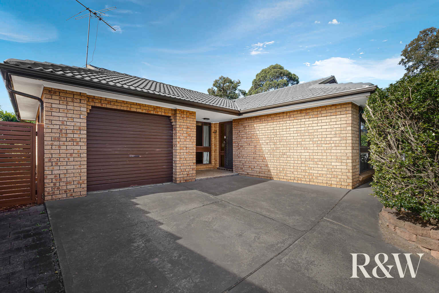 14 Hascombe Way St Clair