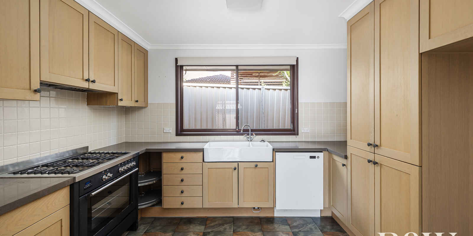 14 Hascombe Way St Clair