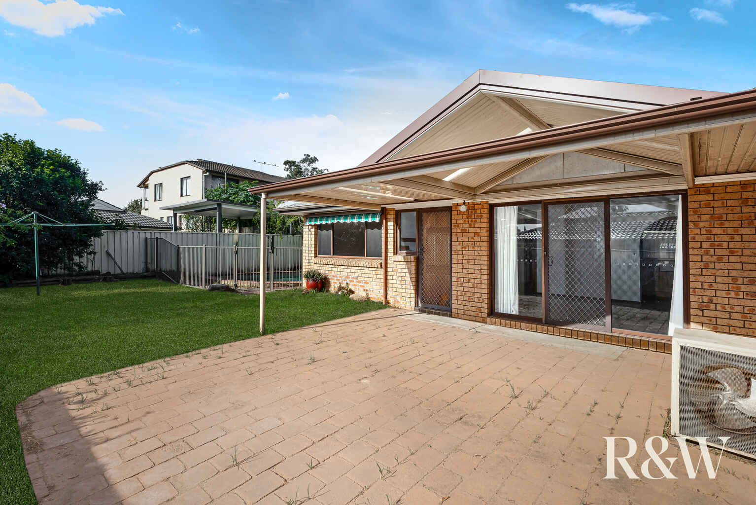 14 Hascombe Way St Clair