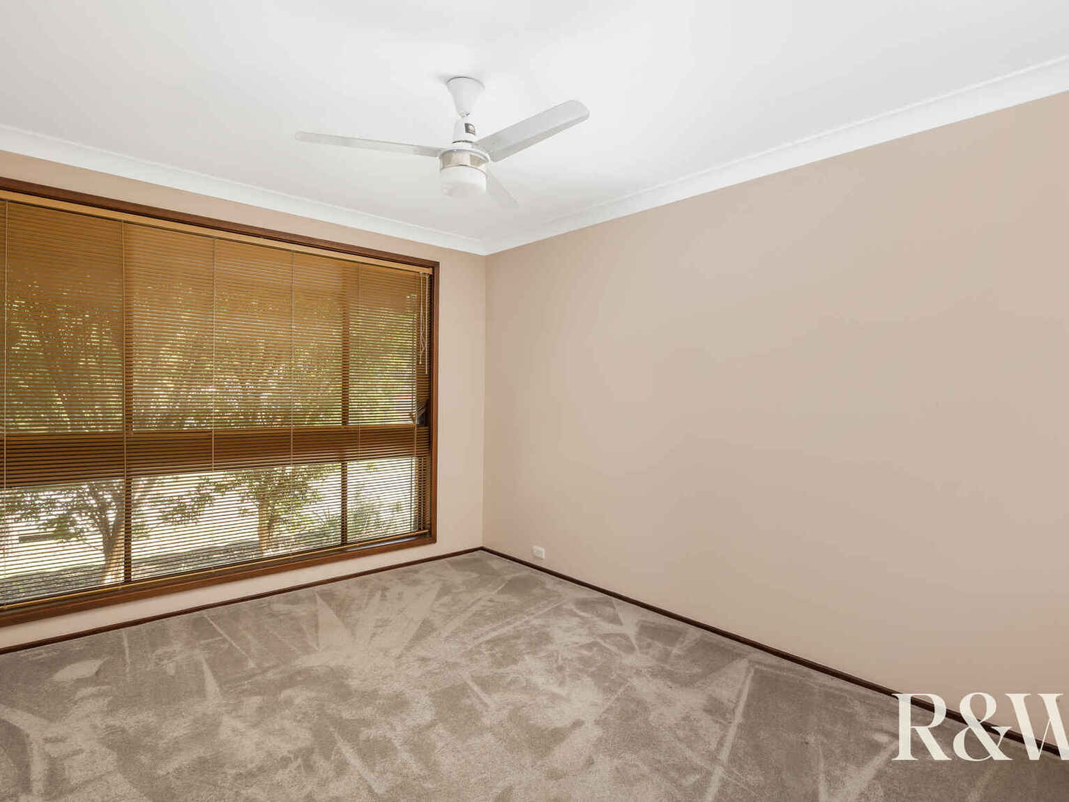 14 Hascombe Way St Clair 14 Hascombe Way St Clair