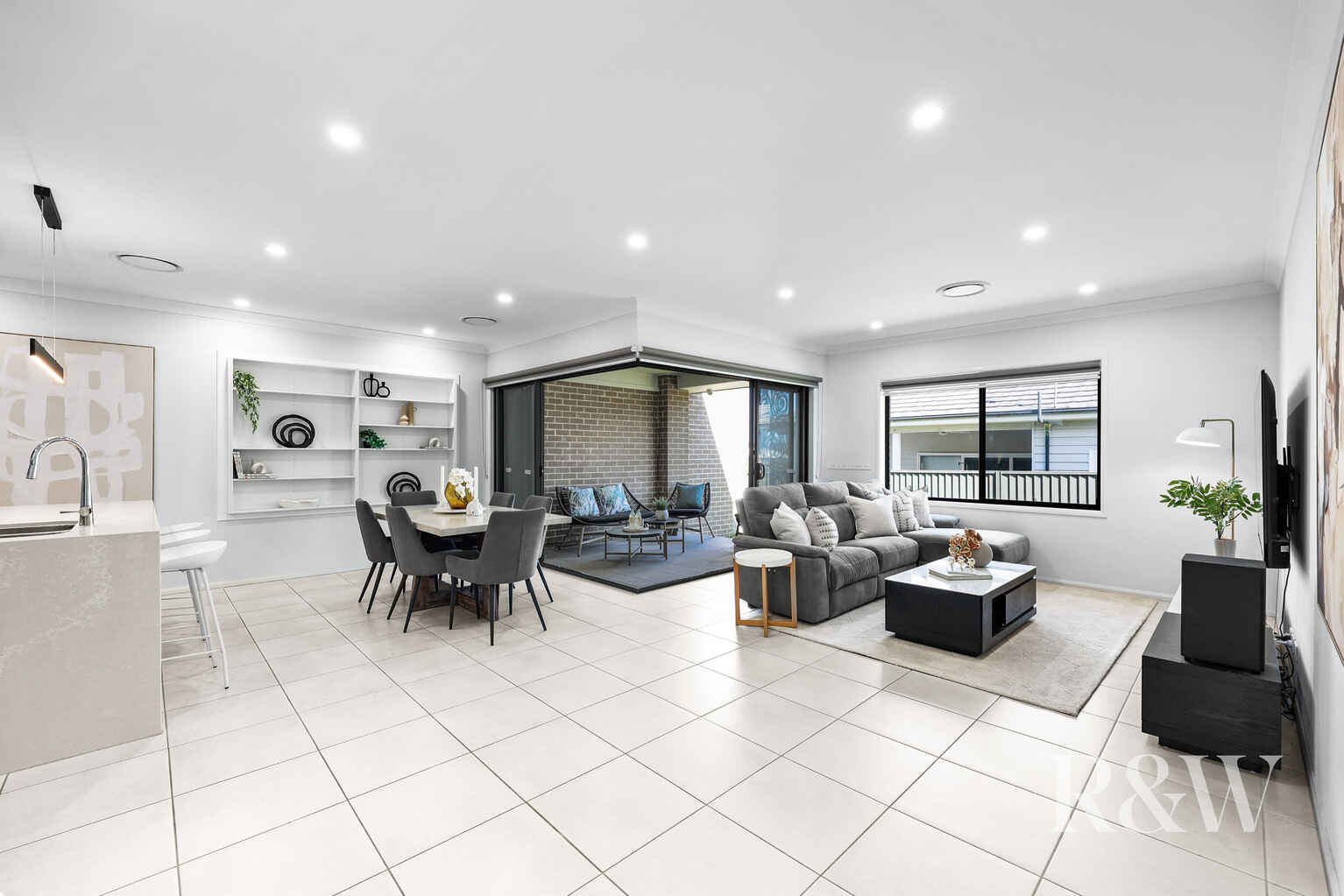 9 FLOYD STREET Spring Farm