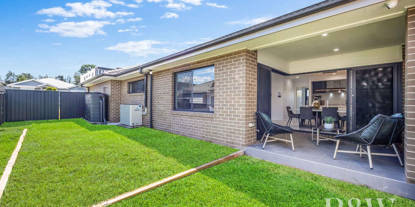 9 FLOYD STREET Spring Farm