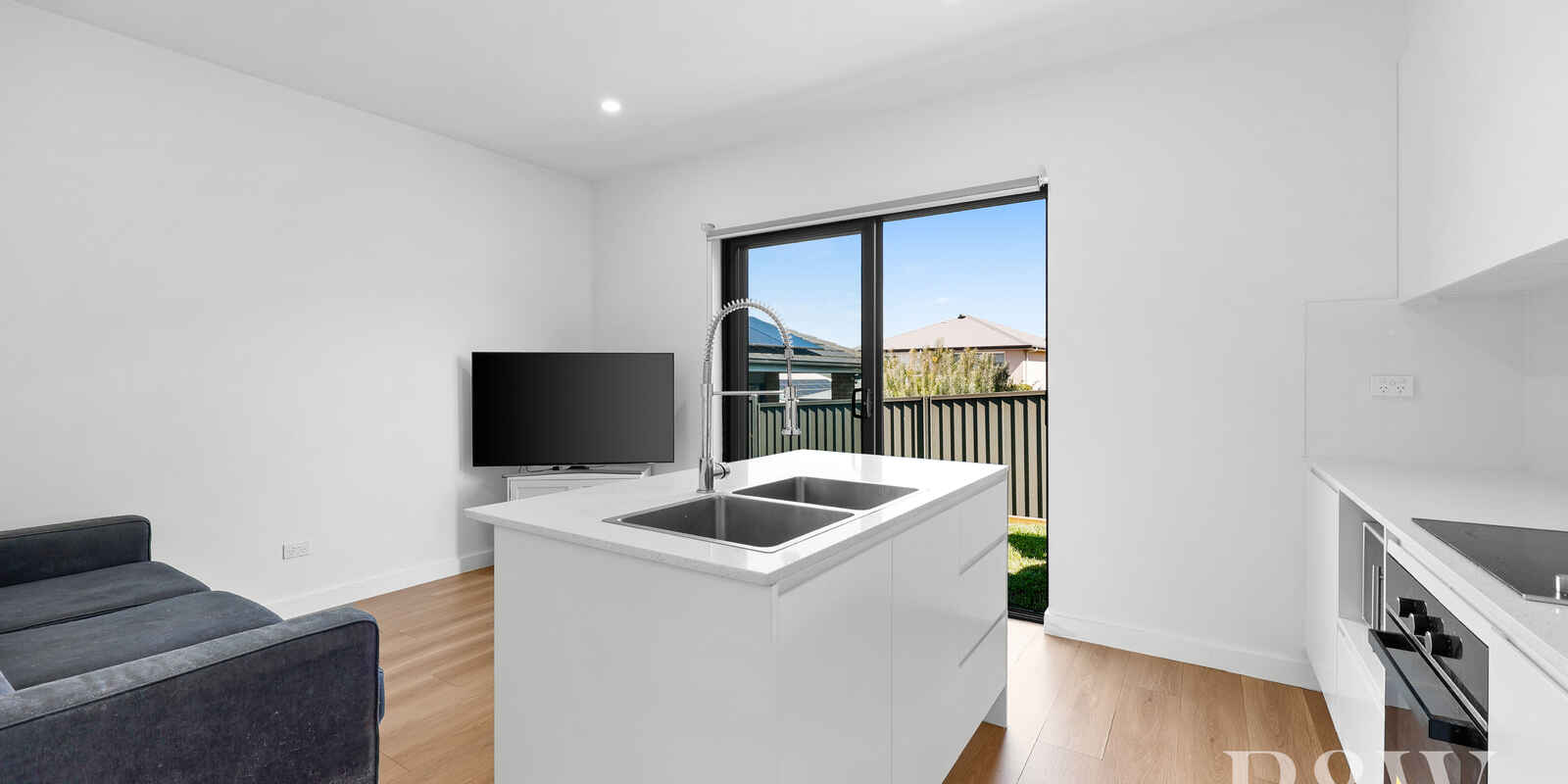 9 FLOYD STREET Spring Farm