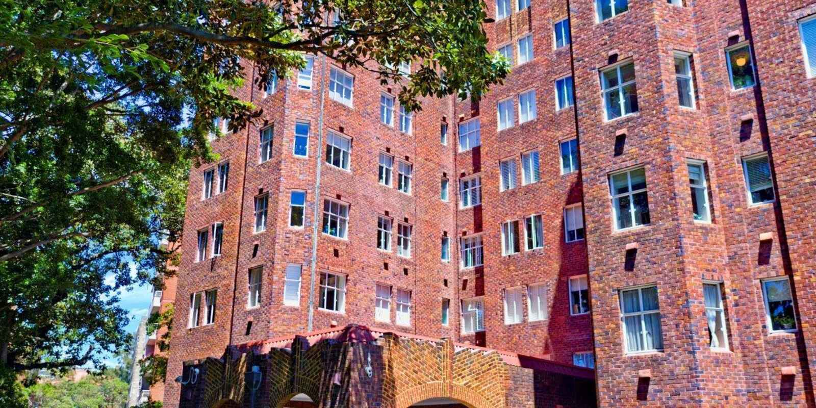 63/8 Birtley Place Elizabeth Bay