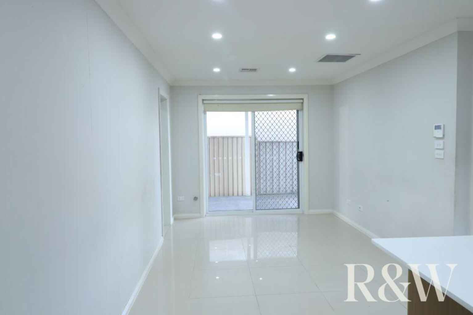 42A Harvey Circuit St Clair