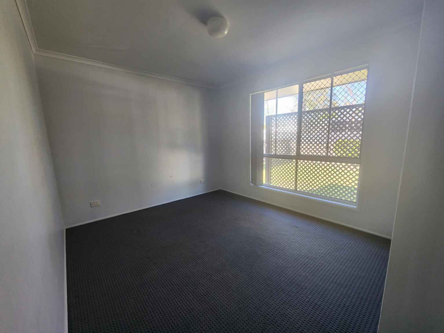 93 Old Bay Road Deception Bay