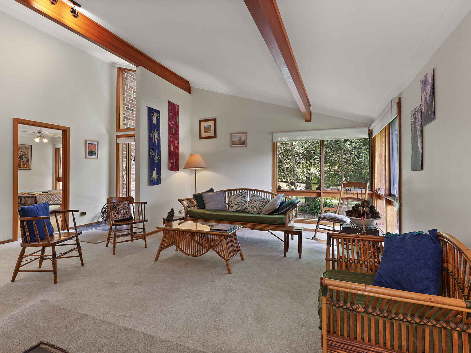 9 Farnborough Drive Moss Vale