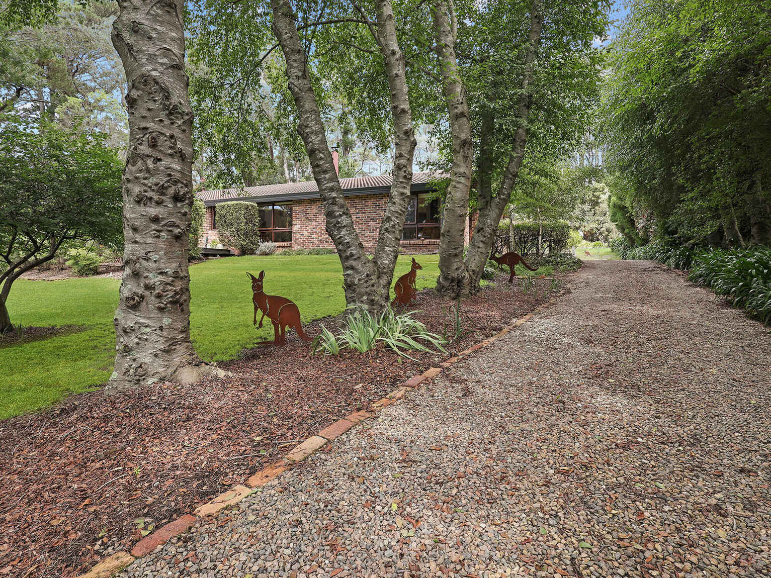 9 Farnborough Drive Moss Vale