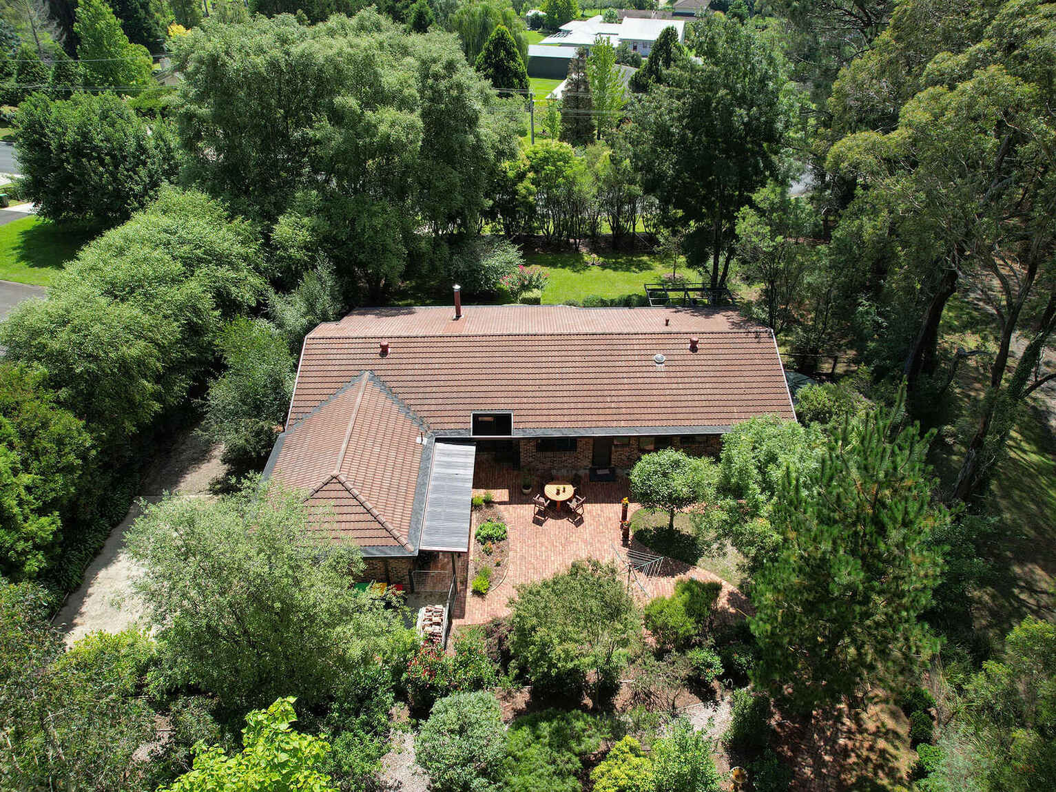 9 Farnborough Drive Moss Vale