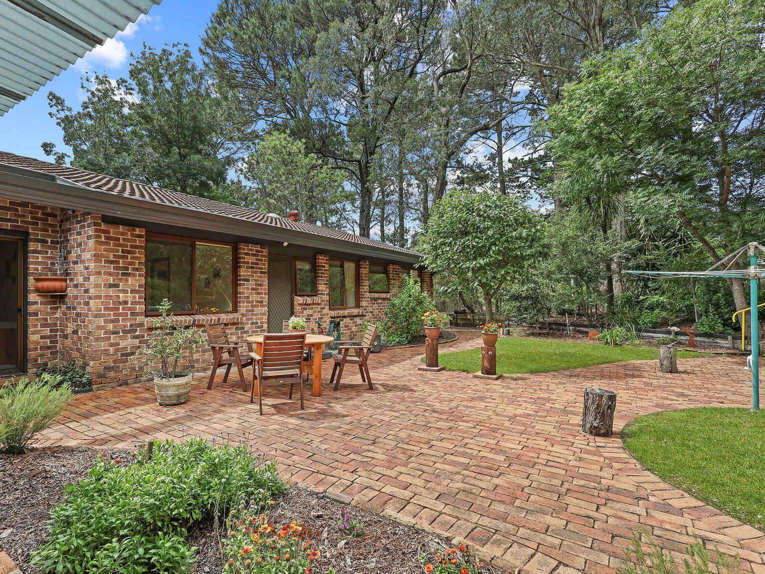 9 Farnborough Drive Moss Vale