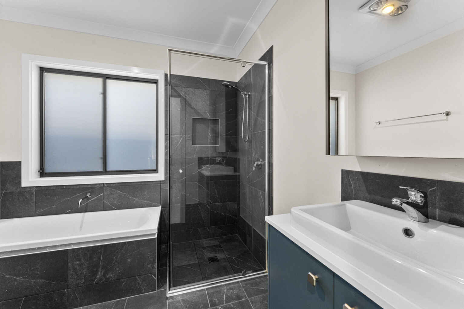 147b Wommara Avenue Belmont North