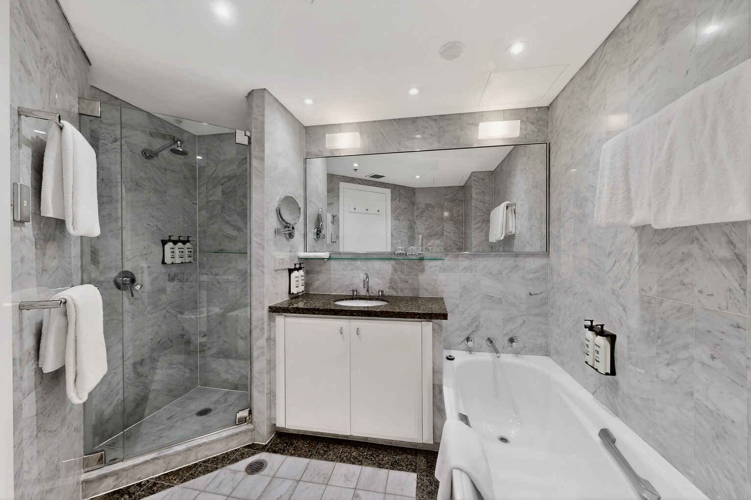 1702/96-118 Gloucester Street The Rocks