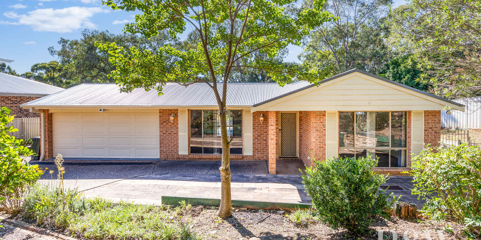 37 MOUNT HUON CIRCUIT Glen Alpine