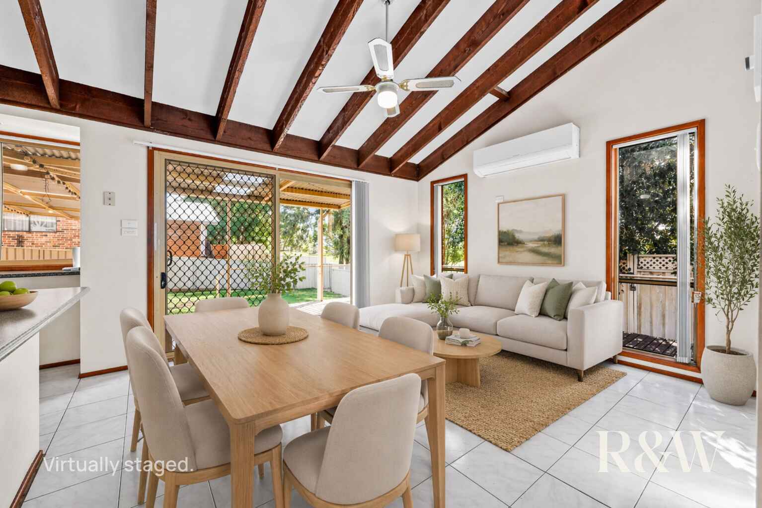 37 MOUNT HUON CIRCUIT Glen Alpine