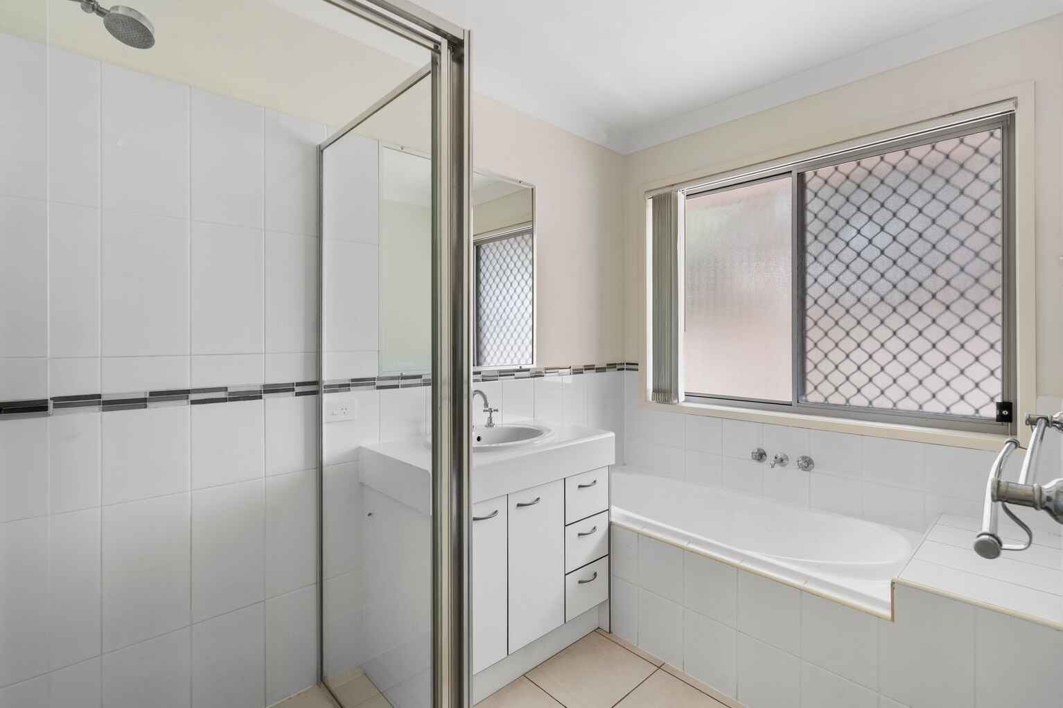 15 Greenwich Court Bellmere