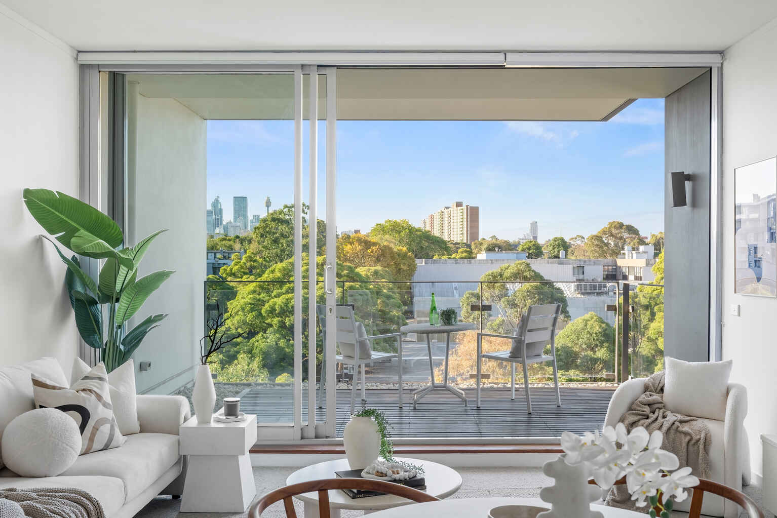 432/2-4  Powell Street Waterloo