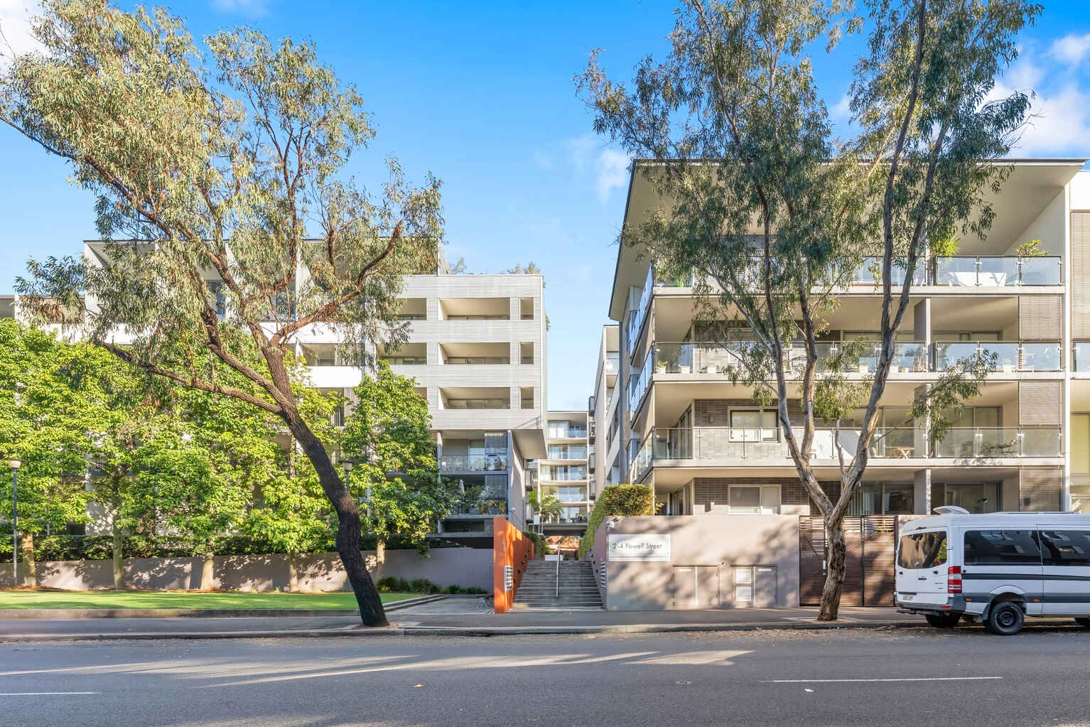 432/2-4  Powell Street Waterloo