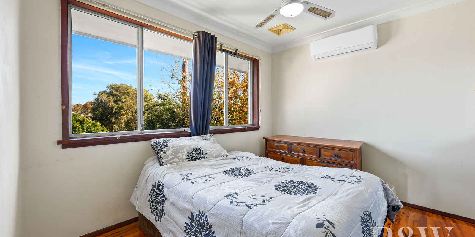 48 ATHEL TREE CRESCENT Bradbury