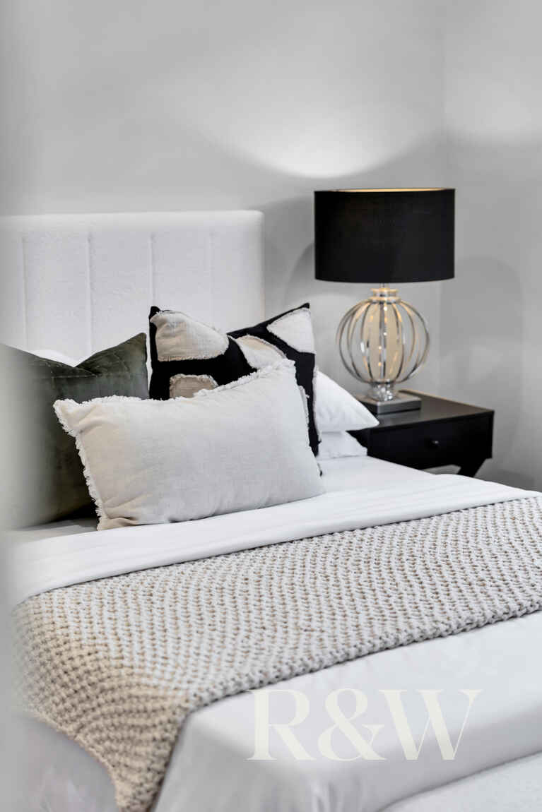 18 GOVERNOR DRIVE Harrington Park