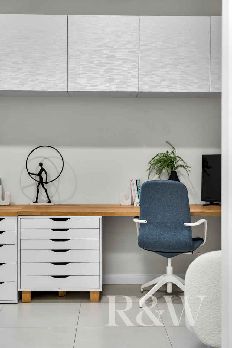 18 GOVERNOR DRIVE Harrington Park