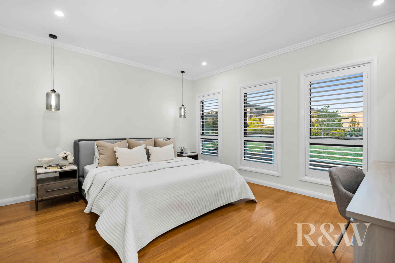 18 GOVERNOR DRIVE Harrington Park