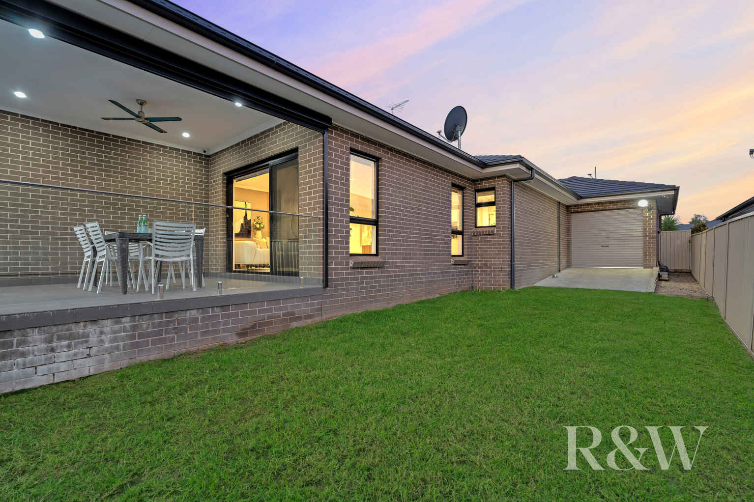 18 GOVERNOR DRIVE Harrington Park