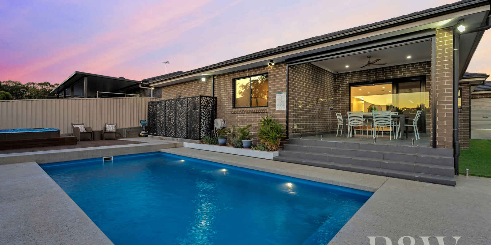 18 GOVERNOR DRIVE Harrington Park