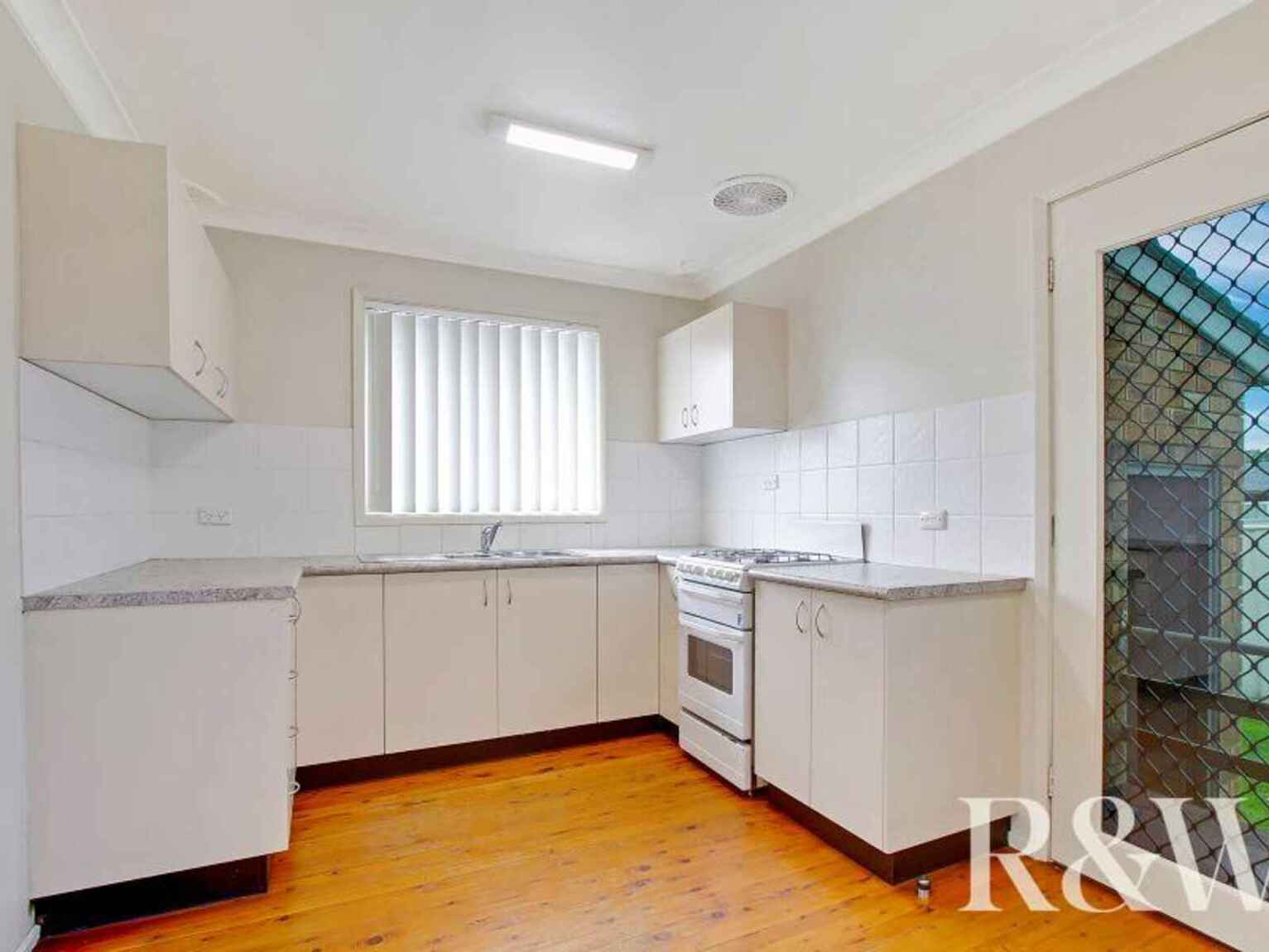 20 Melville Road St Clair