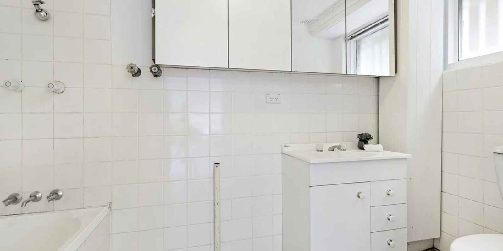 1/32 Tennent Parade Hurlstone Park