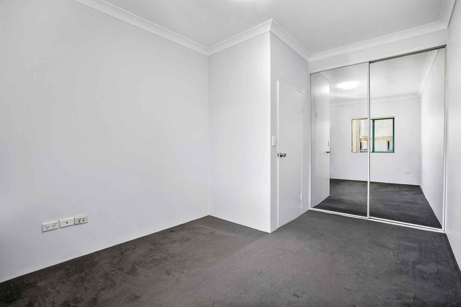 31/6-22 High Street Mascot