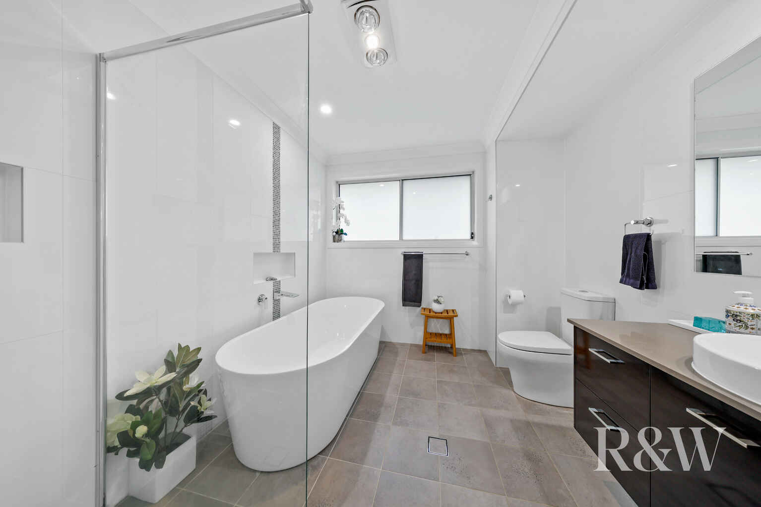 8 ROVER STREET Leppington