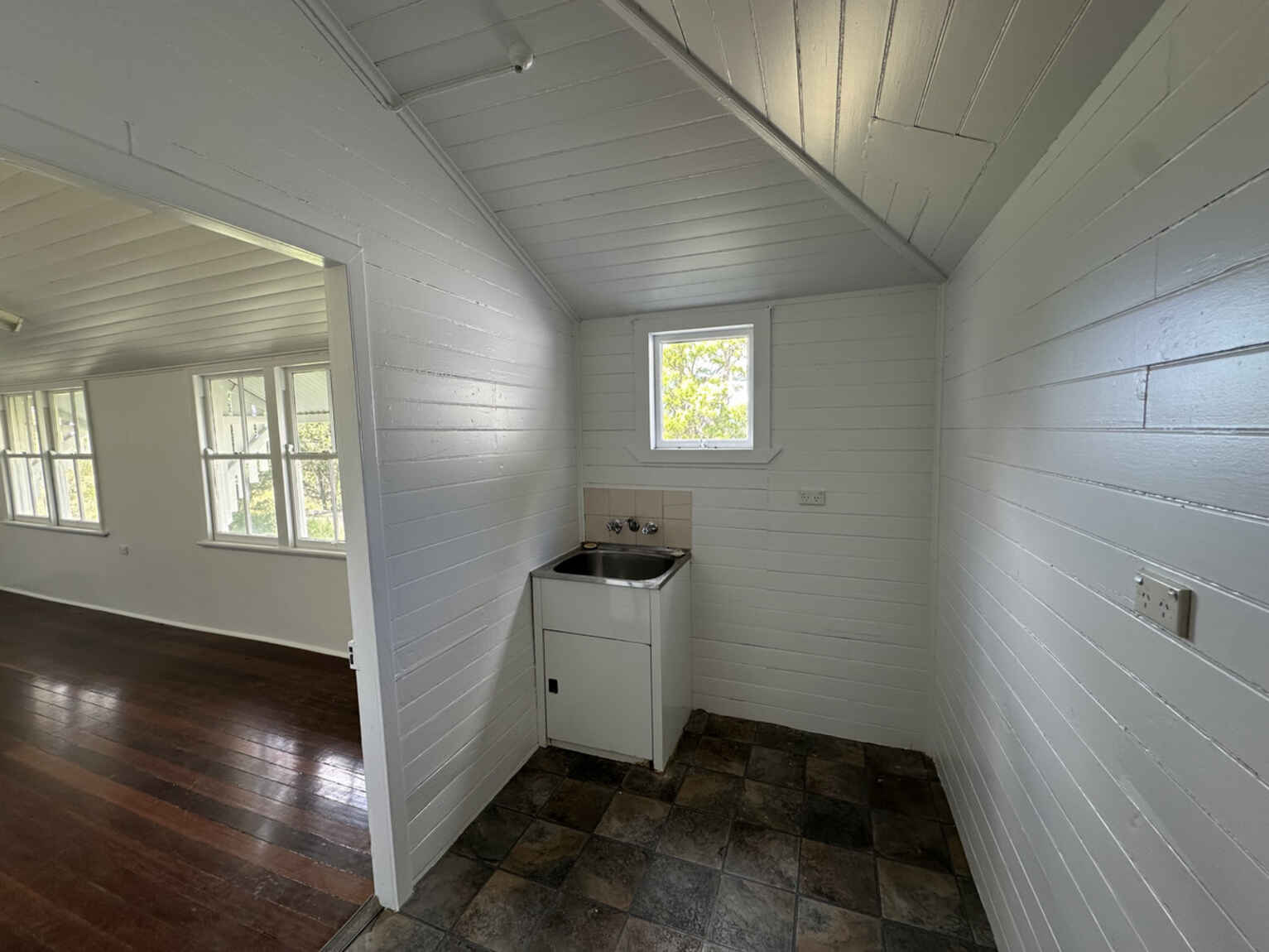 162 Plantation Road Avondale