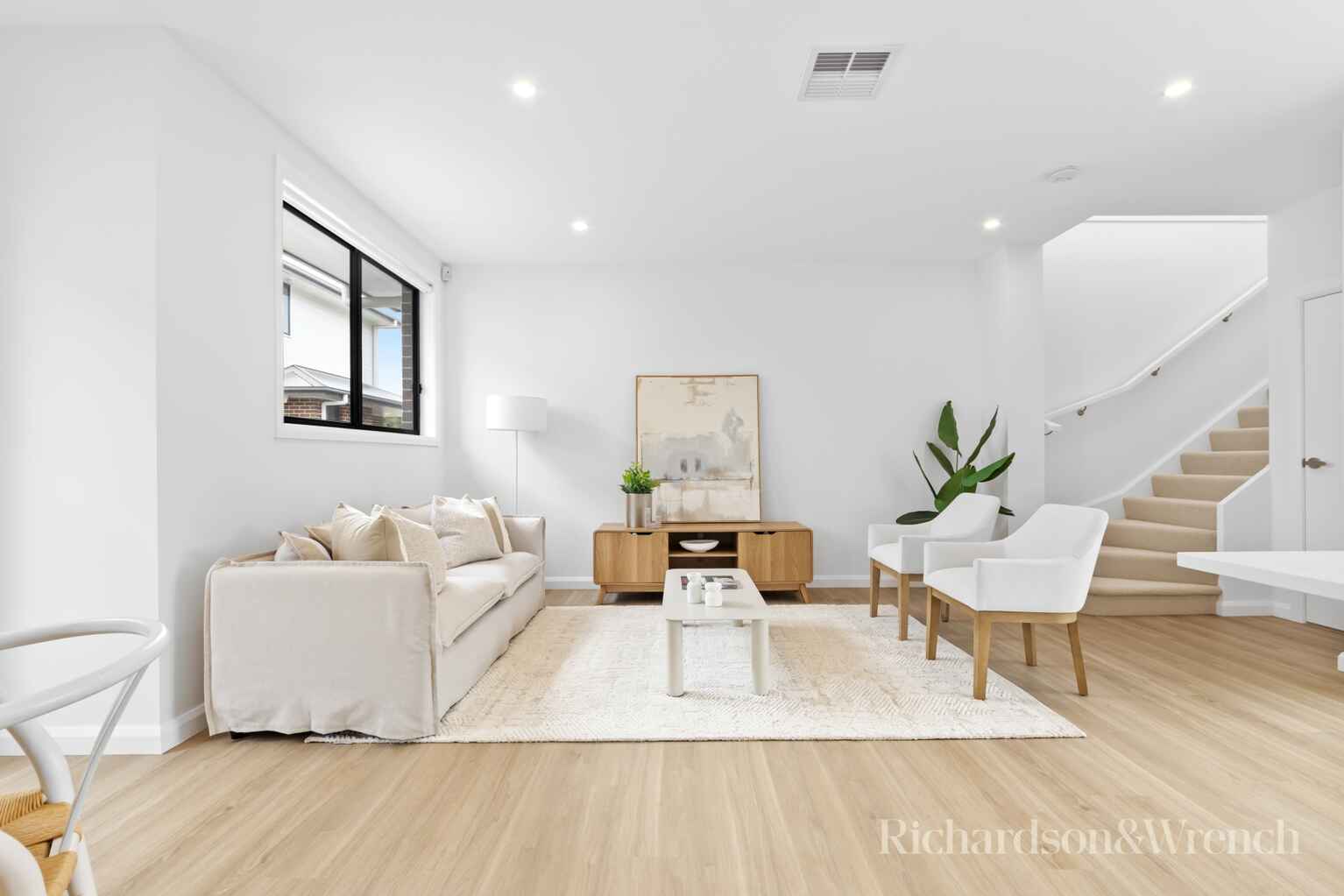 2/48-50 Gallipoli Avenue Blackwall