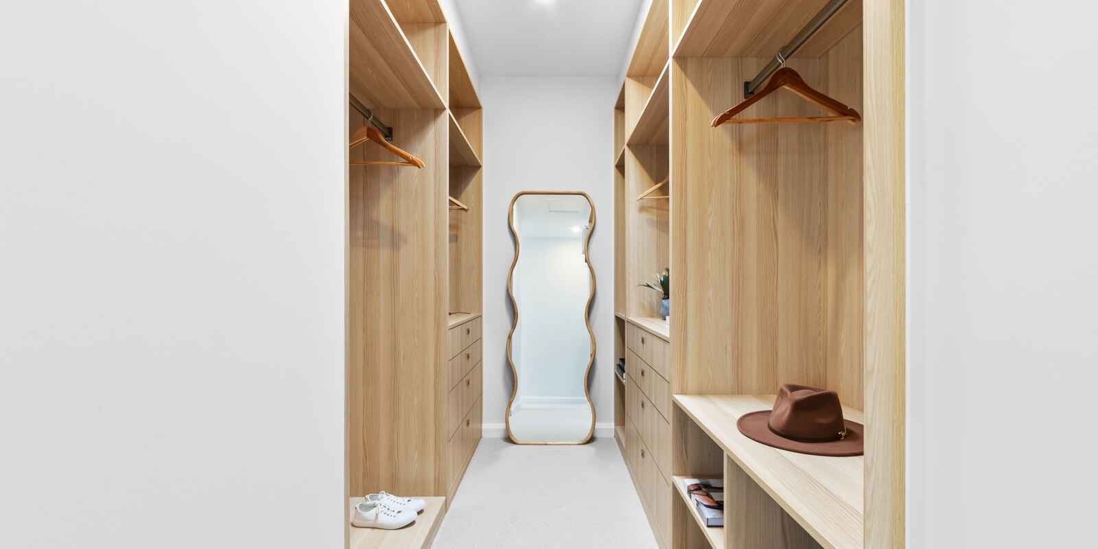 2/48-50 Gallipoli Avenue Blackwall