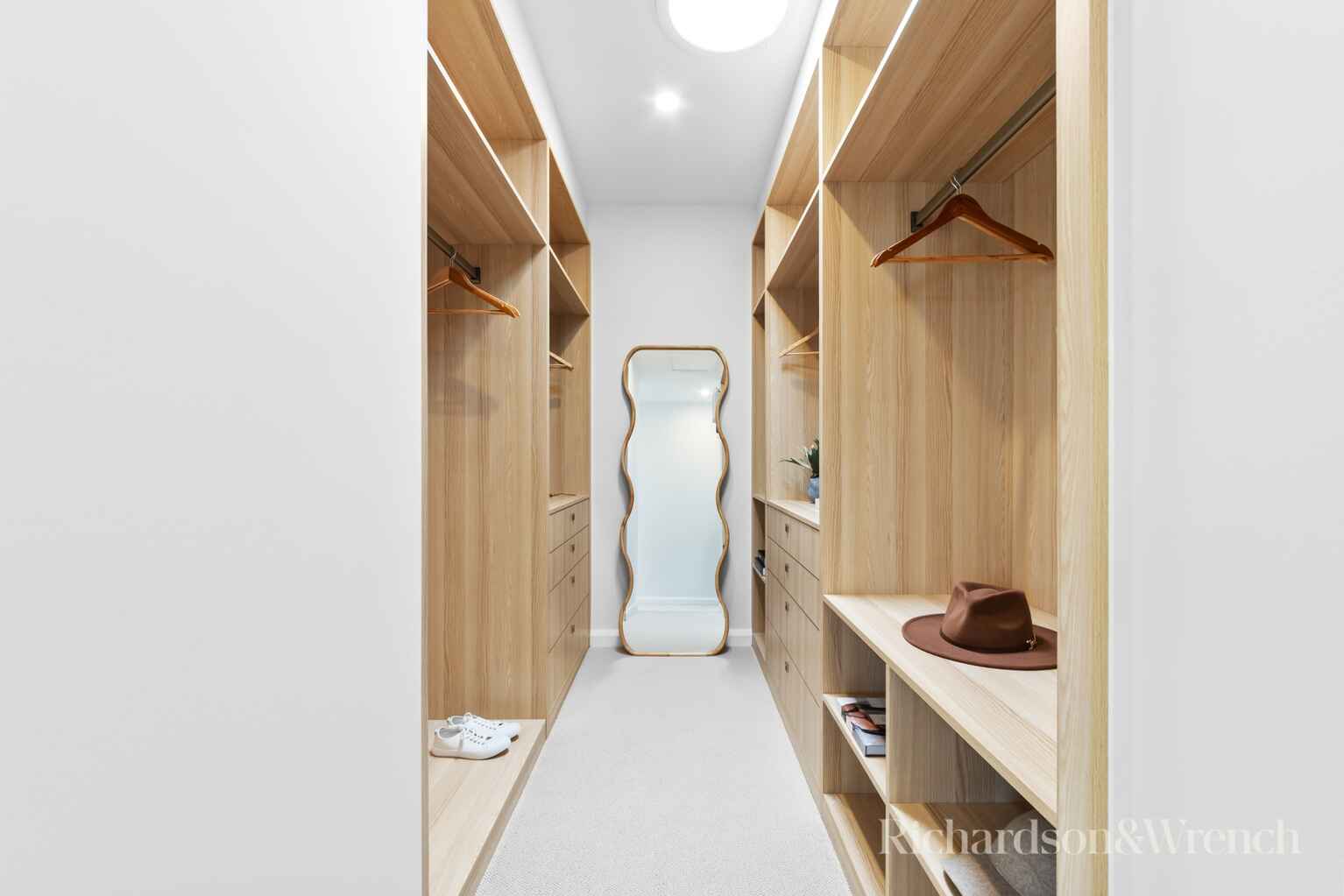 2/48-50 Gallipoli Avenue Blackwall