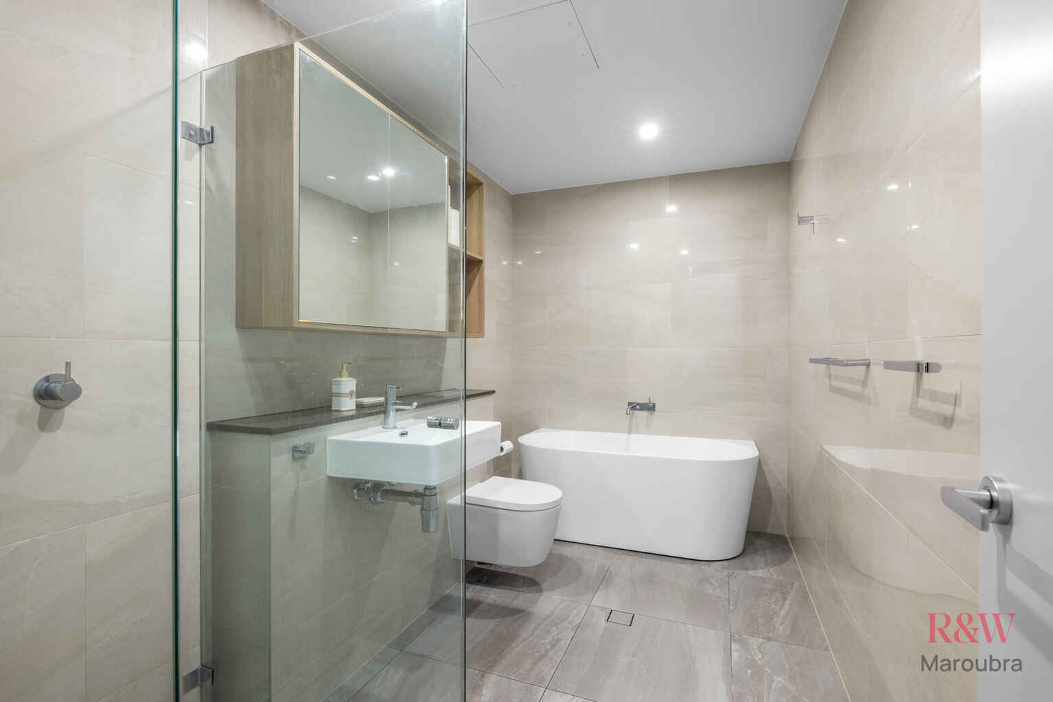 623/9 Oscar Place Eastgardens