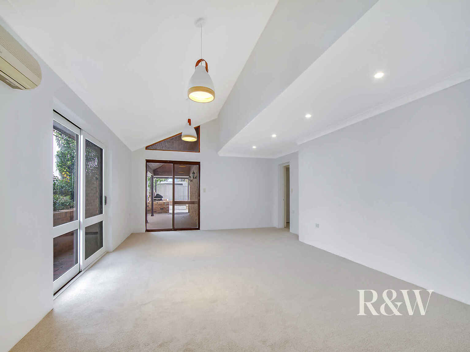 36 Ontario Avenue St Clair