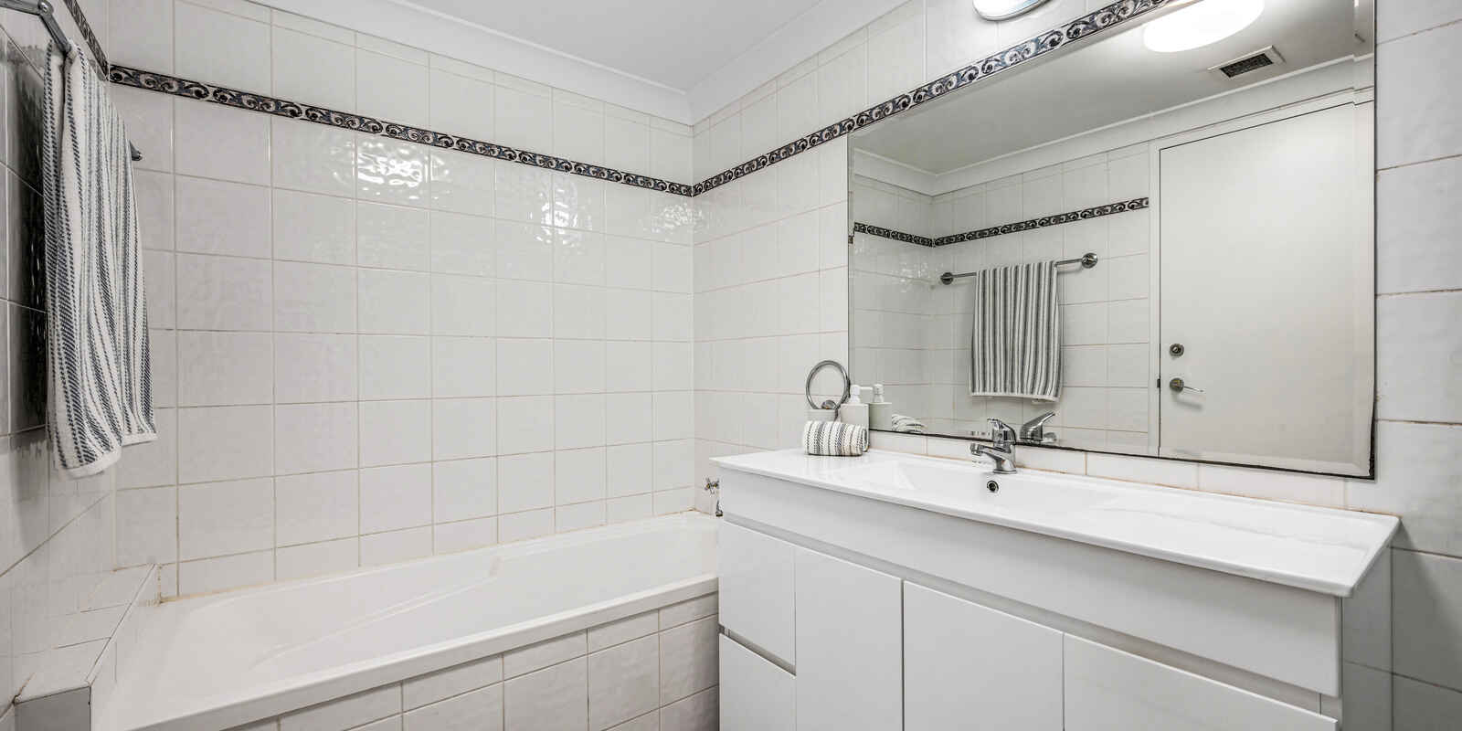 18/11 Thorpe Avenue Liberty Grove